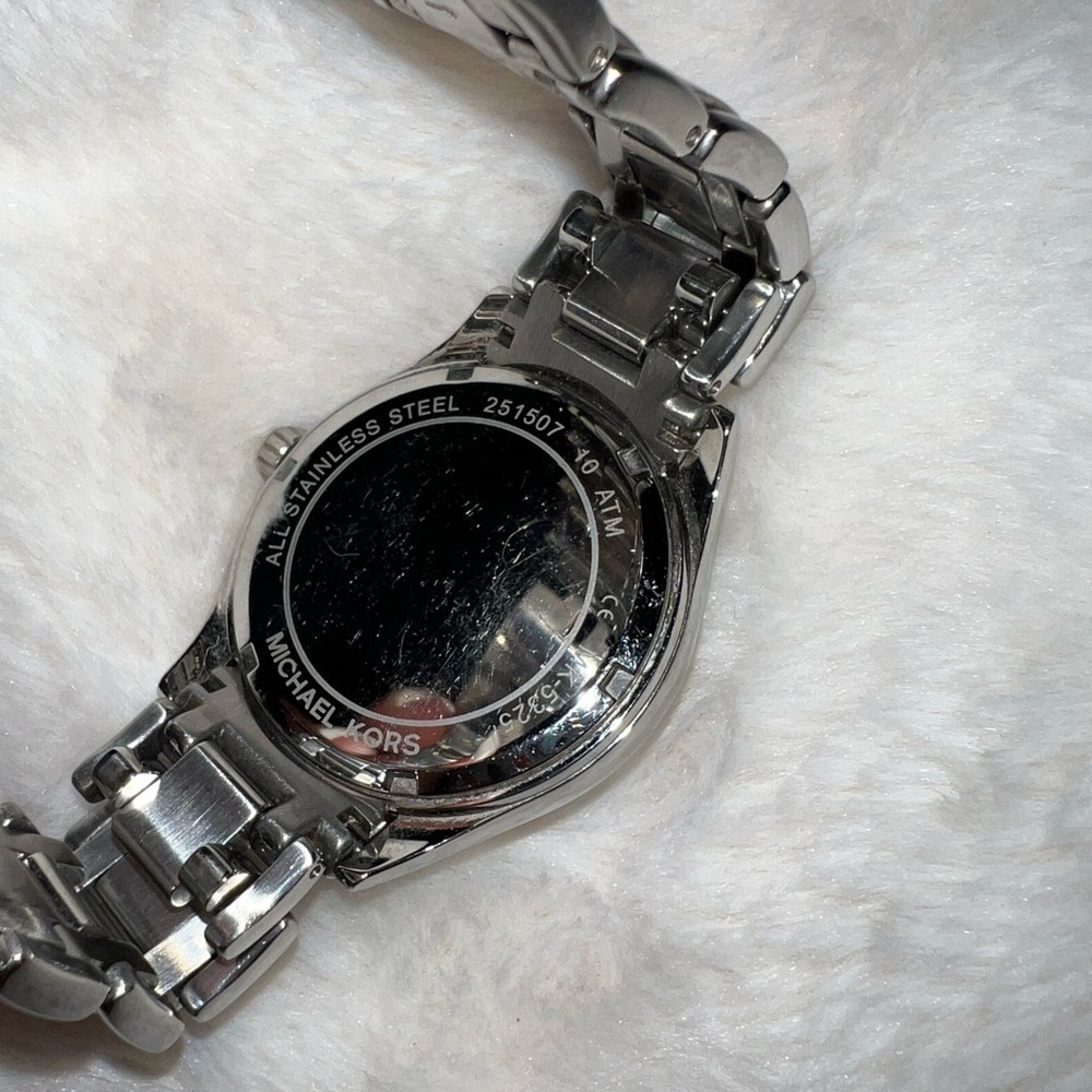 Michael Kors watch - Picture 4 of 4